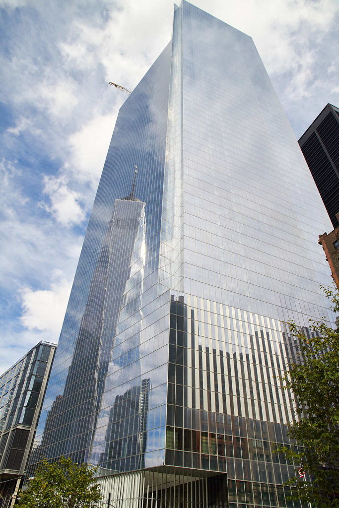 New York Skyscraper reflection